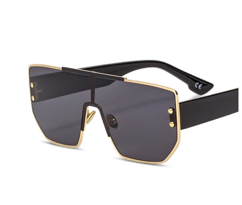 SleekChic One-Piece Sunglasses